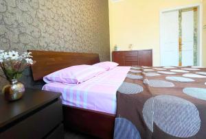 Крехівська 5,апартаменти зі світлом в центрі, дві спальні