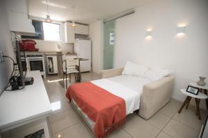 Flat Quarto e Sala, 400 metros da Praia de Boa Viagem, com Piscina, Wi-Fi 220Mbps