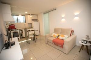 Flat Quarto e Sala, 400 metros da Praia de Boa Viagem, com Piscina, Wi-Fi 220Mbps