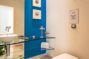 Linda casa na praia da Enseada - 150mts da praia