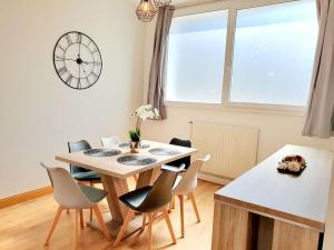 Appartements Le Carillon - hypercentre - WIFI : photos des chambres