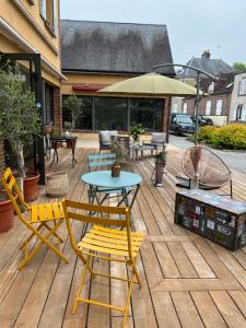 hotelImage