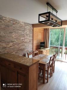 Appartements La Salle les Alpes : Charmant Appartement T2 30 M2 : photos des chambres