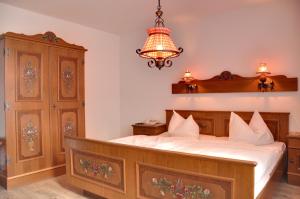 Standard Double Room room in Hotel Schwalenberger Malkasten