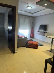 Petit cocon moderne avec piscine et terrasse