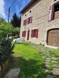 Maisons de vacances Se reconnecter a la nature au gite 3 etoiles de Montager a Saint Andre de Chalencon : photos des chambres