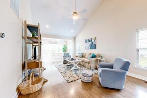 Grande at Canal Pointe 37502 Worcester Dr