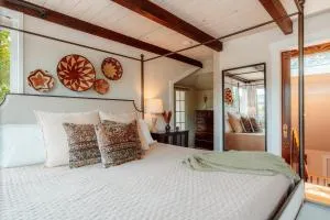 Swank House on Main St in Ashland - Hornbrook