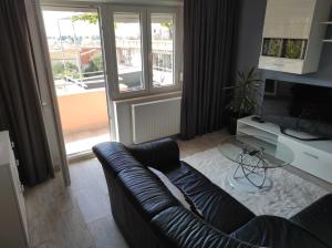 Apartments with a parking space Rogoznica - 17138