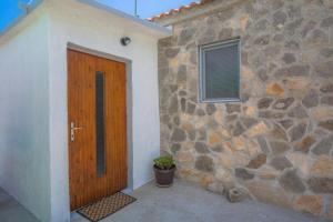 Family friendly house with a swimming pool Vadalj, Primosten - 21379