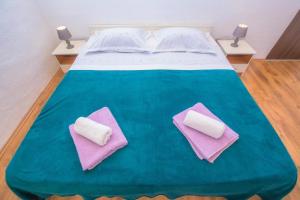 Family friendly house with a swimming pool Vadalj, Primosten - 21379