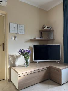 Apartments by the sea Barbat, Rab - 18462