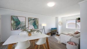 Salt Life Short Walk To Beach, Shops Cafes Accom Holidays