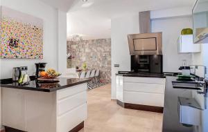 Los Nisperos De Paco