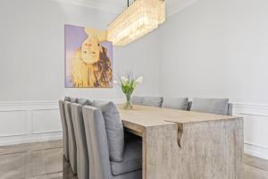 Luxury Lakeview Penthouse, Vista Cay Orlando 1025