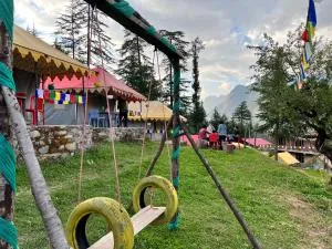 Whispering Pines Camp - Sainj