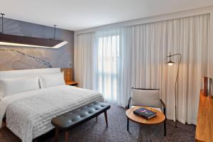 Hotels Le Meridien Etoile : photos des chambres