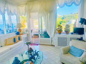 Scala Fenicia 14 by CapriRooms