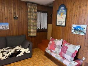 Studio cosy 4 pers. avec kitchenette équipée, parking, casier à skis, à 200m des pistes! - FR-1-733-75