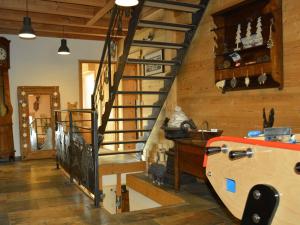 Chalets Chalet Crest-Voland, 7 pieces, 12 personnes - FR-1-733-76 : photos des chambres