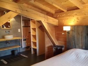 Chalets Chalet Crest-Voland, 7 pieces, 12 personnes - FR-1-733-76 : photos des chambres