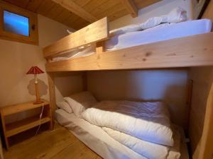 Appartements Studio 4 pers. renove, proximite pistes & commerces, balcon/terrasse, parking prive - FR-1-733-98 : photos des chambres