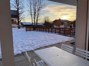 Crest-Voland: Appart 3 pièces avec terrasse, 4 pers, parking - FR-1-733-83