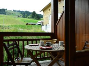 Appartements Appartement cosy 1 chambre, 4 pers, centre station, 100m des pistes, balcon, bien equipe - FR-1-733-107 : photos des chambres
