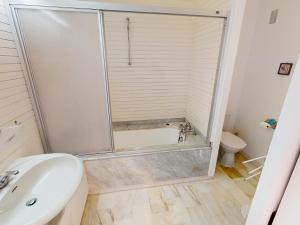 Appartements Grand 3P climatise avec terrasses, piscine et parkings a Menton - FR-1-196-331 : photos des chambres