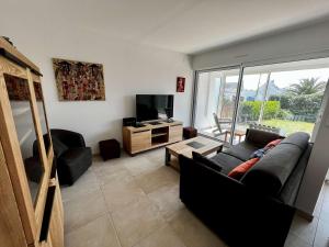 Appartement 3 pièces rénové, proche plage et côte sauvage avec jardin et parking - Quiberon - FR-1-478-252