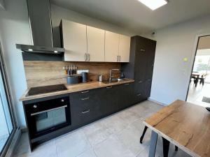 Appartement 3 pièces rénové, proche plage et côte sauvage avec jardin et parking - Quiberon - FR-1-478-252