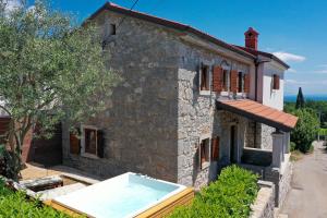 Villa Fani with Jacuzzi 