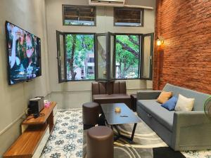 Boulevard Rollandes house