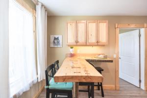 Craftsmans Loft - Heritage charm - AC - 5 min DT