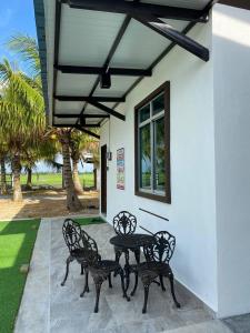 Kuala Kedah Pool Cottage