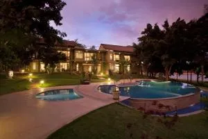 Waterwoods Lodge Kabini - Begūr