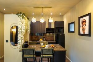 Maisons de vacances Maison Therese by Panorama Locations - SPA privatif : photos des chambres