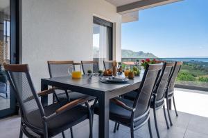 Villa Fortress, private pool, Game room, sea views