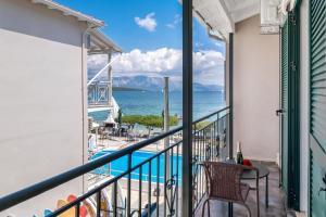 Nikiana Club - Studio 10