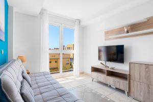 MEDANO4YOU Yellow Sun Holiday Home