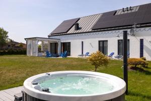 Holiday House Przystań Baltic with Private Sauna & Jacuzzi by Renters Prestige