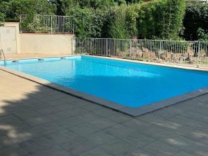 Appartements Le Cozen - 4p - Jardin & parking proche centre : photos des chambres
