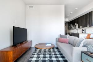 Belltown Studio w Gym Rooftop Sun Deck SEA-70