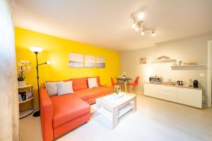 Losone-Ascona: 20 min a piedi, parcheggio gratuito