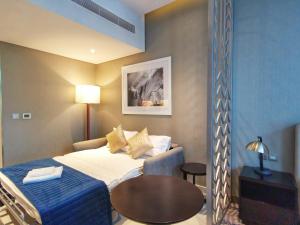 Vacay Lettings - Studio in Damac Prive Business bay