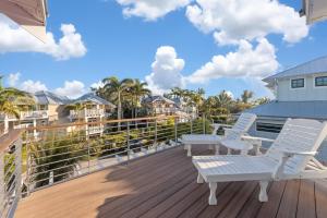 Chasing Sunsets managed by Beach Retreats