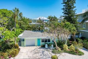 Chasing Waves managed by Beach Retreats