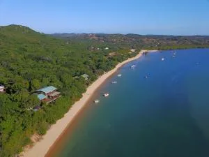 Casa Karibu at Santa Maria Machangulo Mozambique - Machavene