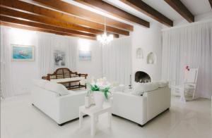 White Diamond Villa