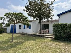 Maison familiale proche plage et port, avec terrasse équipée, Netflix, WiFi, ménage inclus - FR-1-224B-110 - LʼHerbaudière